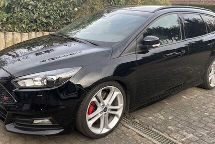Ford Focus 136.232 km 12.000 &euro; Zweiflingen 74639