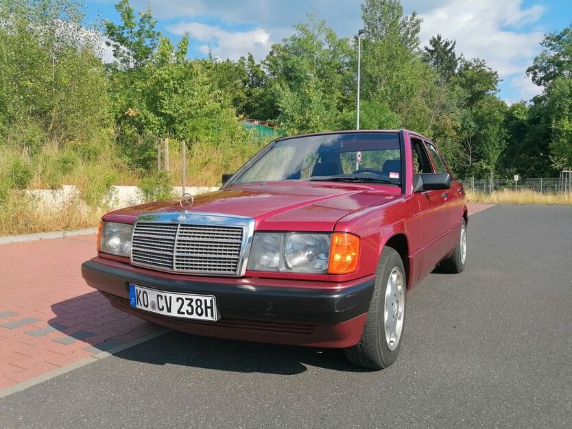 Mercedes-Benz 190 191.000 km 4.650 € Koblenz 56076
