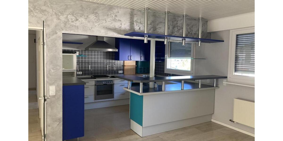 Dachgeschoßwohnung Kenn - 4 Zimmer, 109 m&sup2;, 1.050&euro; | Angebot:25355837