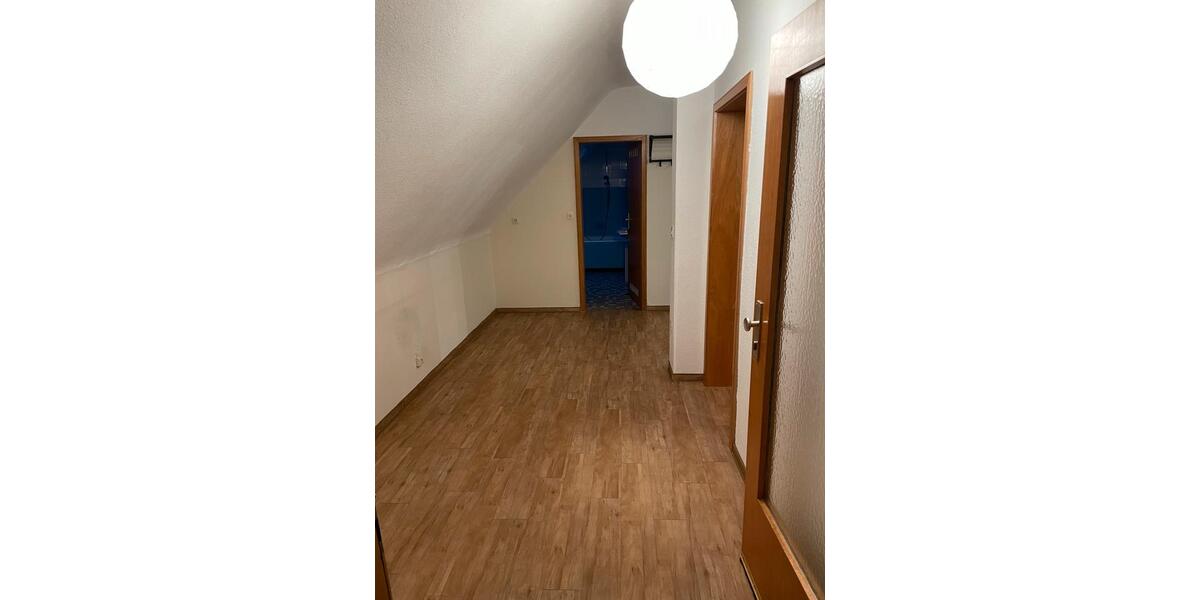 Etagenwohnung Bad Nenndorf - 2 Zimmer, 80 m&sup2;, 640&euro; | Angebot:25253556