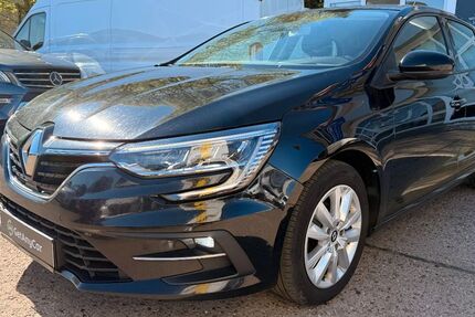 Renault Megane 192.500 km 11.190 &euro; Cloppenburg 49661