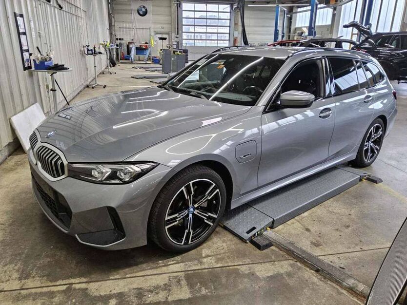 BMW 330 181.600 km 28.990 € Vöhringen 89269