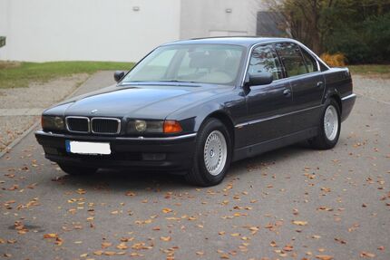 BMW 750 275.000 km 14.990 &euro; Wain 88489