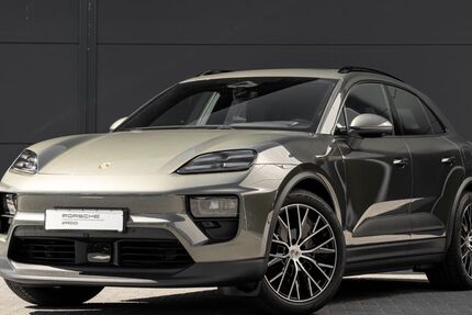 Porsche Macan 9.900 km 97.900 € Hamburg 22143