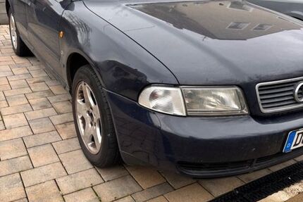 Audi A4 267.000 km 900 &euro; Ebertsheim 67280