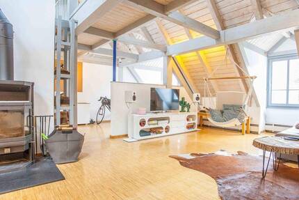 City meets Century - Großzügige Maisonettewohnung im Herzen der Altstadt 5 zimmer