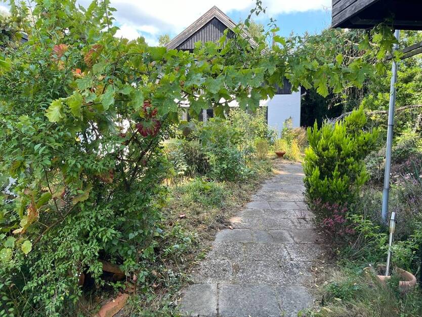 Großartiges Ein-Familie-Haus mit Einliegerwohnung in Schloß Ricklingen zu vermieten 5 zimmer