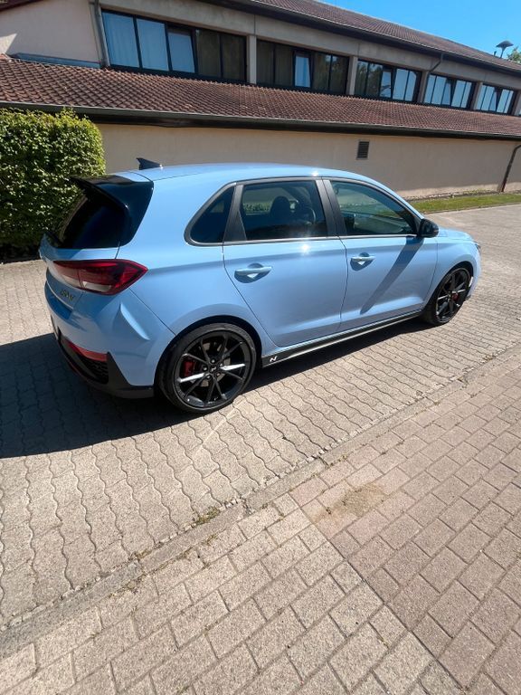 i30