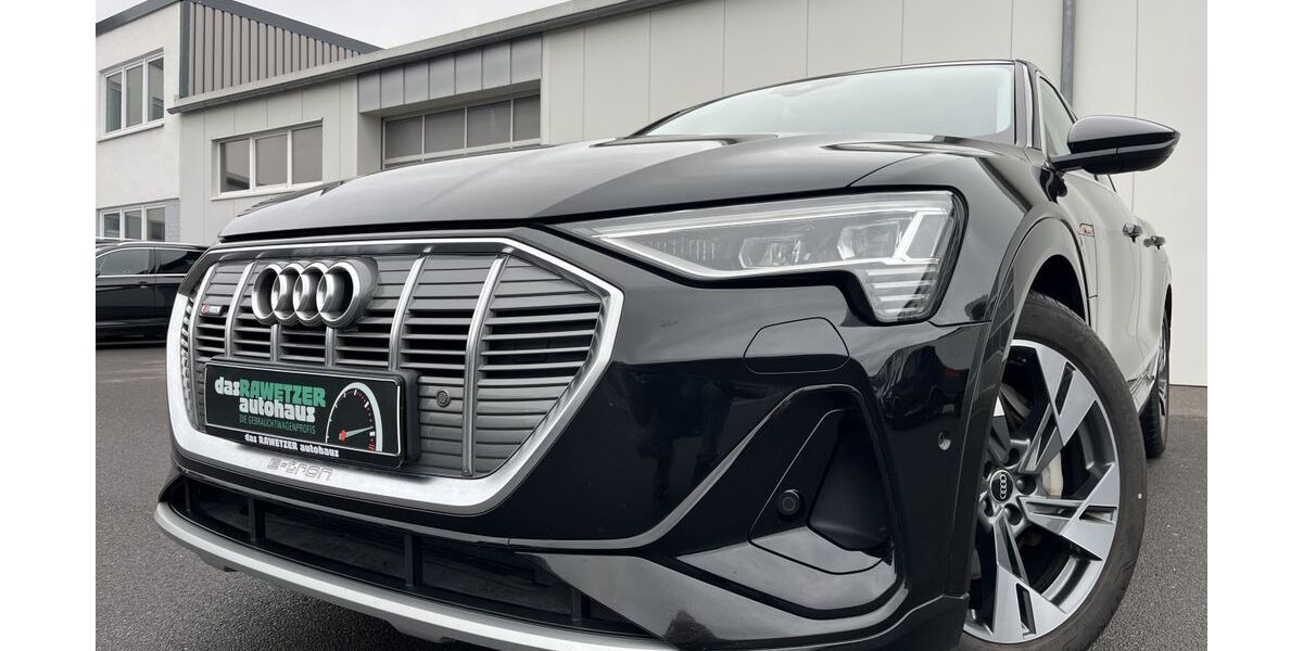 Audi e-tron 39.847 km 29.860 &euro; Marktredwitz 95615