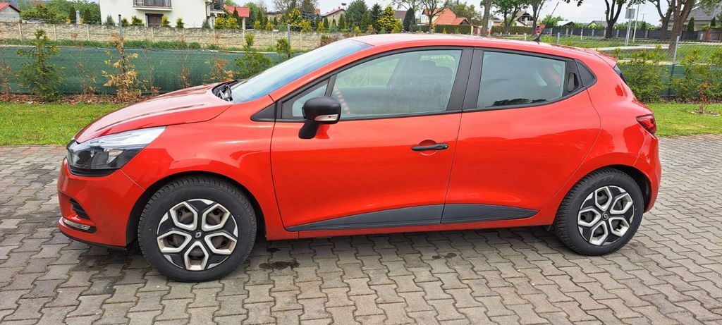 Renault Clio 105.412 km 7.500 &euro; Berlin 13583