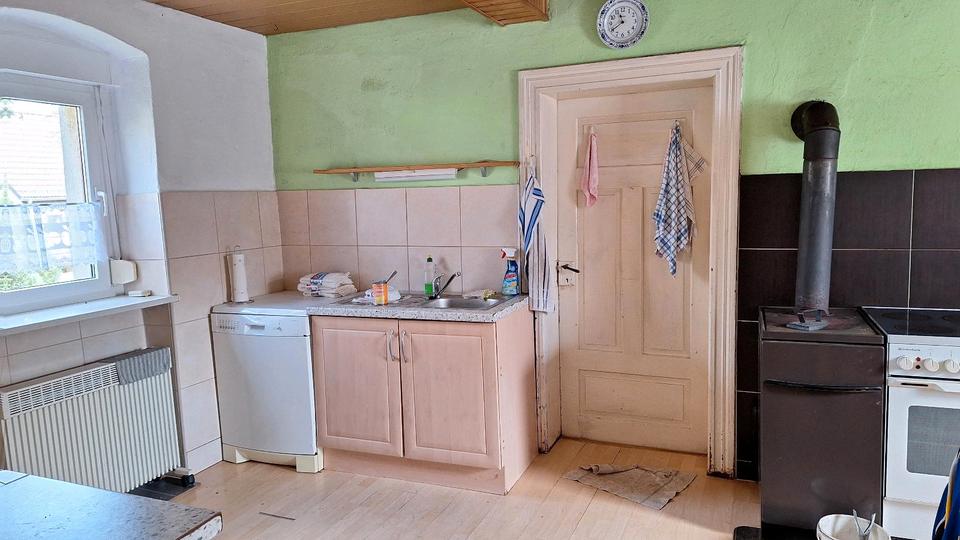 Einfamilienhaus Naumburg (Saale) - 9 Zimmer, 170 m&sup2;, 260.000&euro; | Angebot:26630153