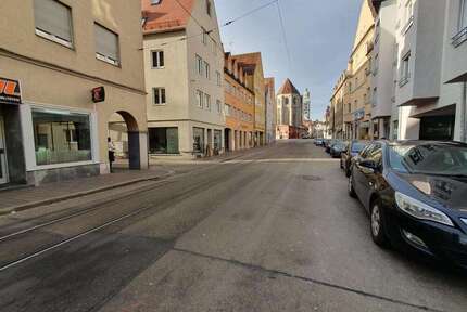 Haus zum Kaufen in Augsburg 950.000 € 245 m²