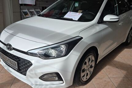 Hyundai i20 104.320 km 8.980 &euro; Bernau 16321