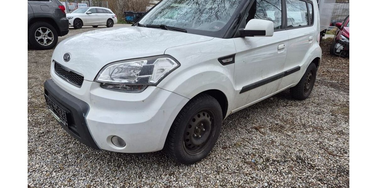 Kia Soul 221.000 km 1.790 &euro; München 81929