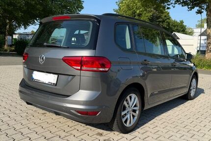 VW Touran 224.500 km 7.200 &euro; Göttingen 37079