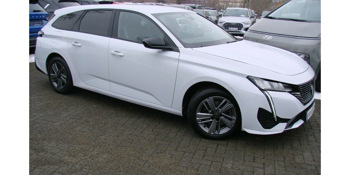 Peugeot 308 1.5L Allure ACC AHK LED Navi Kamera 34.524 km 23.980 &euro; Falkensee 14612