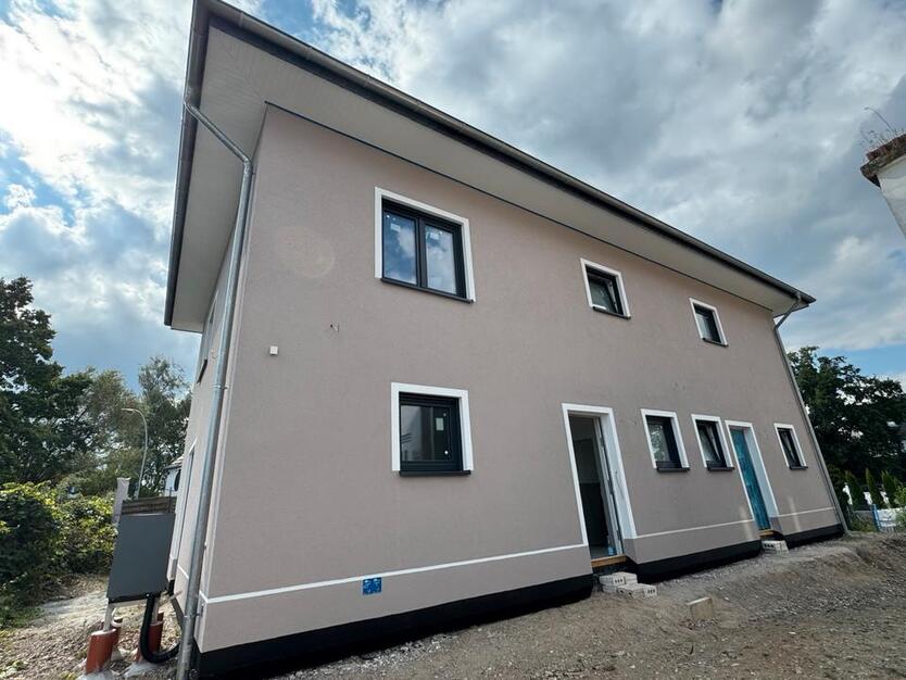 Neubau – Erstbezug, DHH-Energiesparhaus 40 EE in Ennigloh