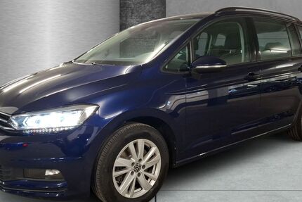 VW Touran 61.485 km 24.940 &euro; Hamburg 22047