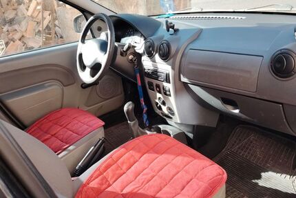 Dacia Logan 145.000 km 2.100 &euro; Coburg 96450