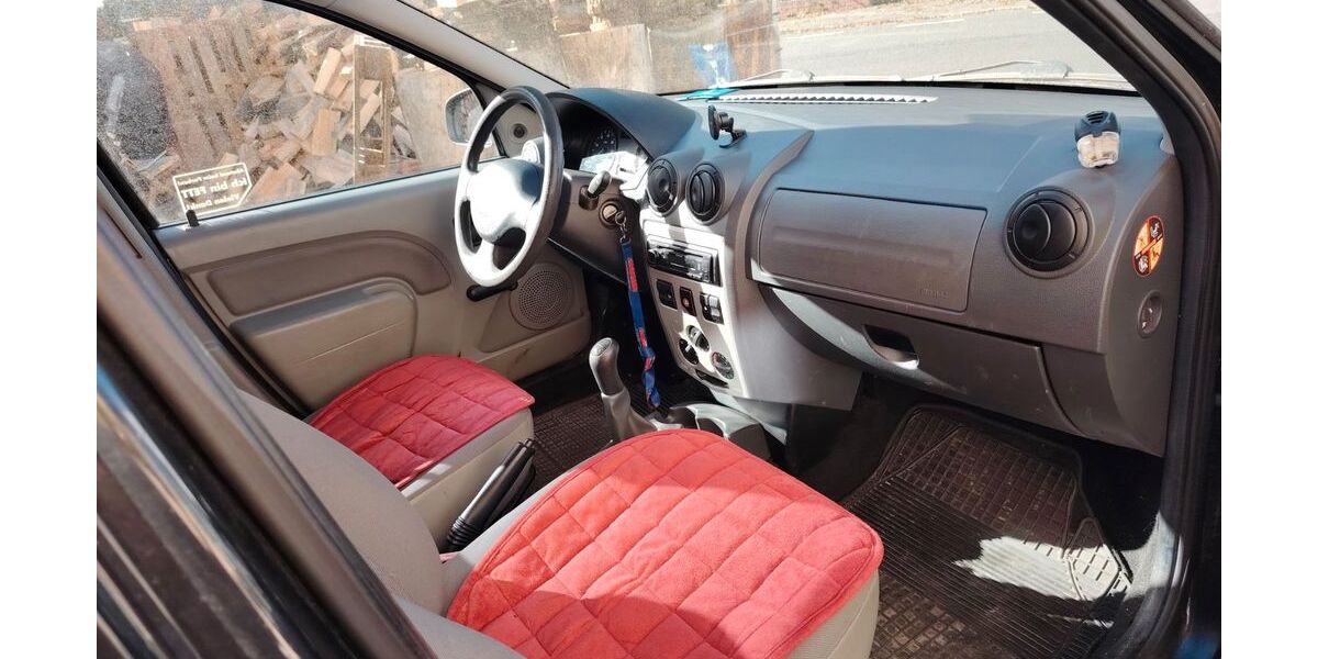 Dacia Logan 145.000 km 2.100 &euro; Coburg 96450