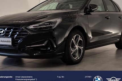 Hyundai i30 66.300 km 12.940 &euro; Würzburg 97076