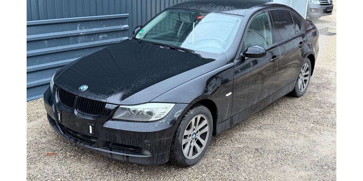 BMW 318 215.000 km 1.350 &euro; Bad Urach 72574