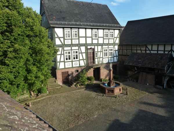 Bauernhaus, Landhaus Borken (Hessen) - 7 Zimmer, 200 m&sup2;, 490.000&euro; | Angebot:26442310