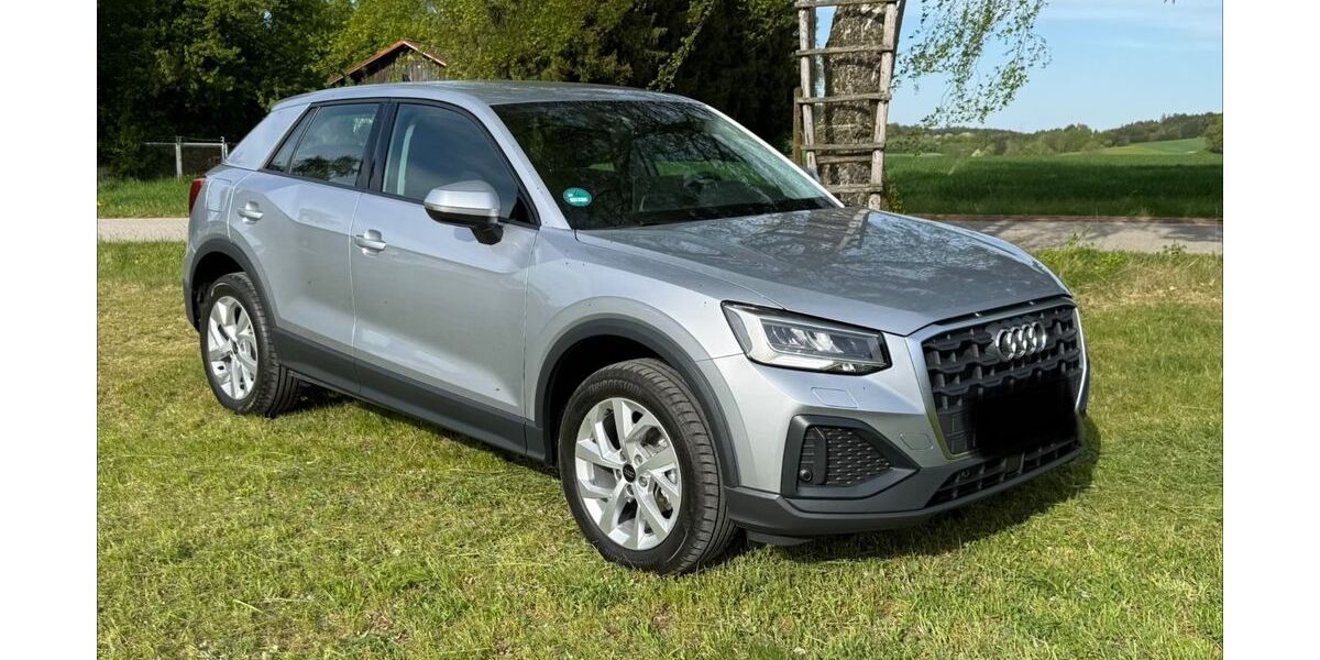 Audi Q2 2.300 km 27.490 &euro; Kumhausen 84036