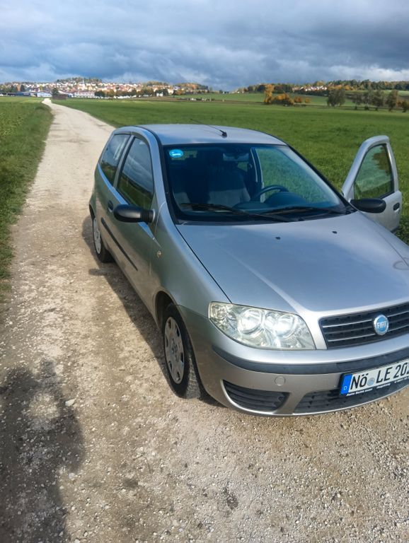 Fiat Punto 155.000 km 2.150 € Munningen 86754