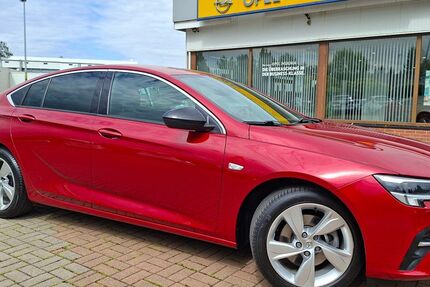 Opel Insignia 59.730 km 15.990 € Hainichen 09661