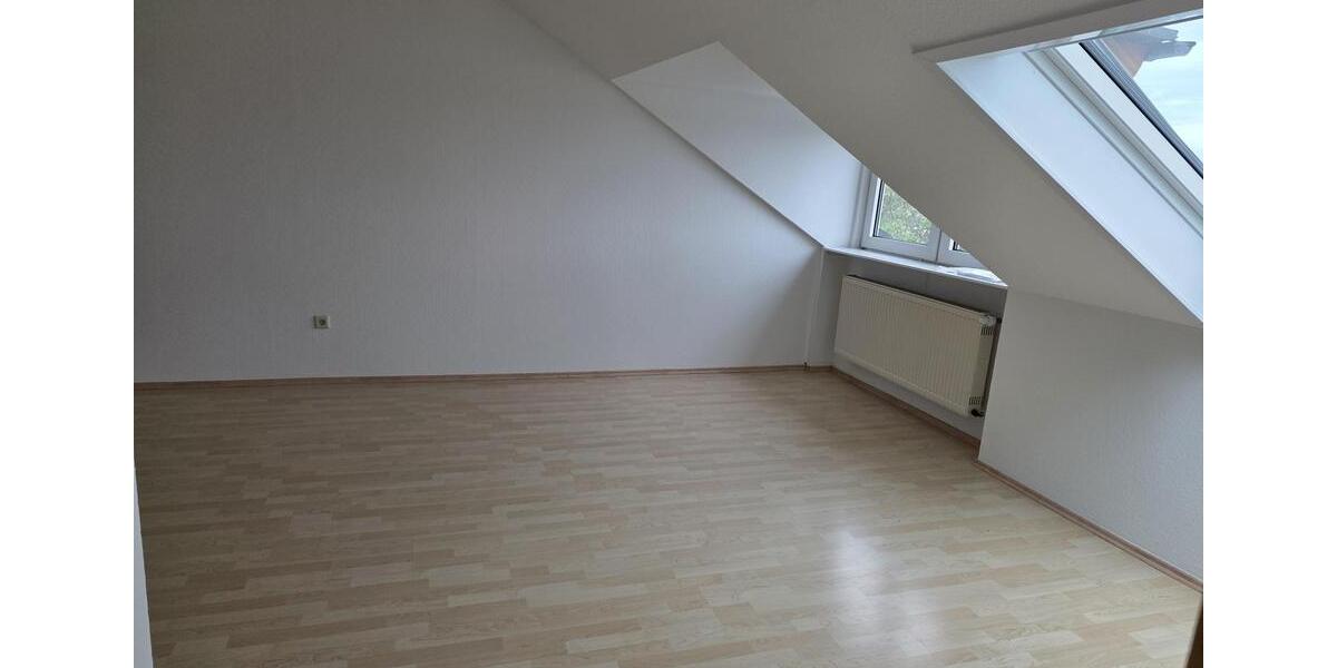 Dachgeschoßwohnung Landau in der Pfalz - 3 Zimmer, 65 m&sup2;, 630&euro; | Angebot:26448768
