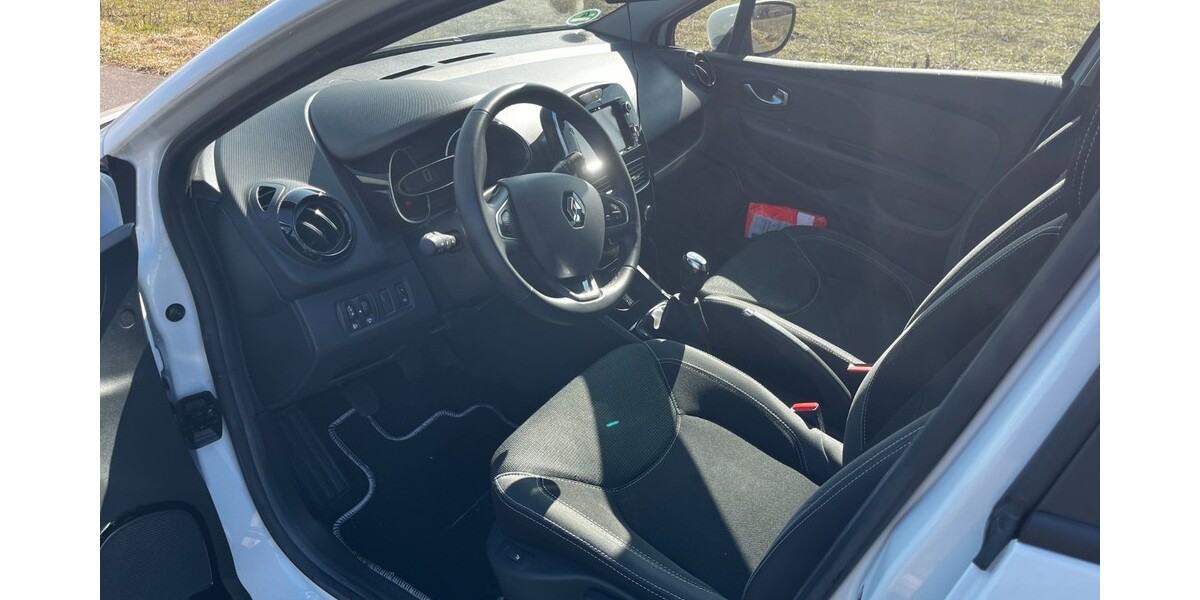 Renault Clio IV 31.226 km 9.960 &euro; Berlin 10178