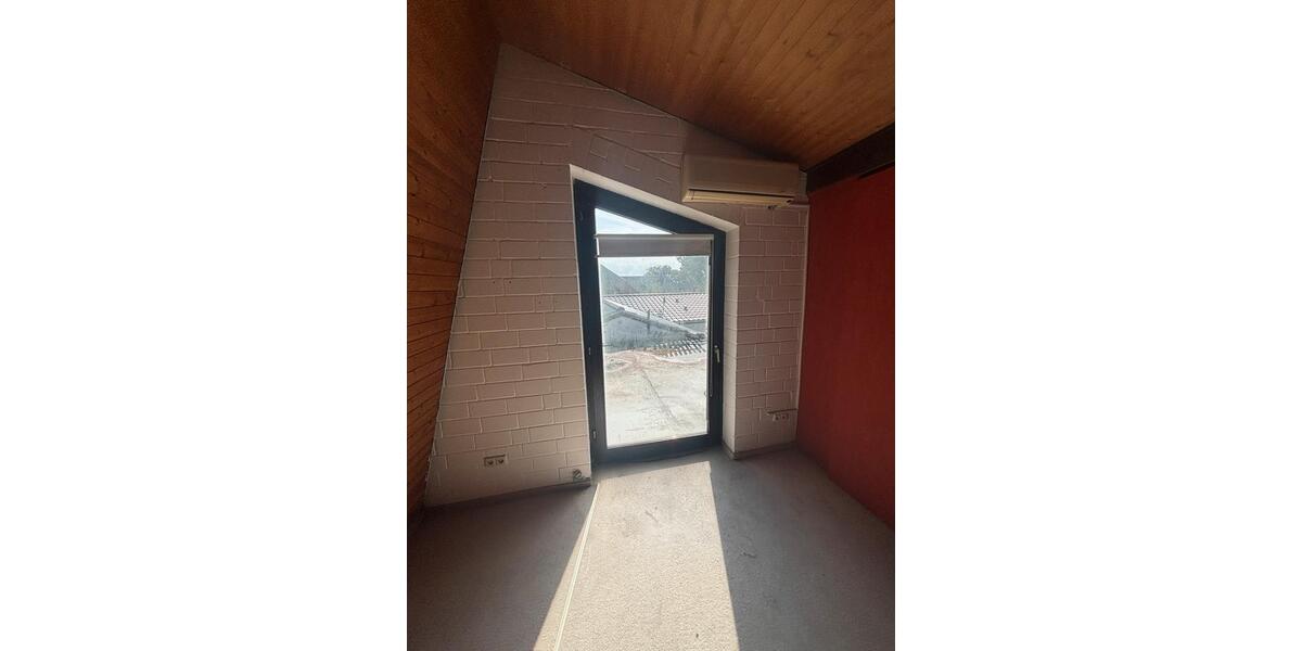 Maisonettenwohnung Nienburg (Weser) - 4 Zimmer, 130 m&sup2;, 1.000&euro; | Angebot:24495072