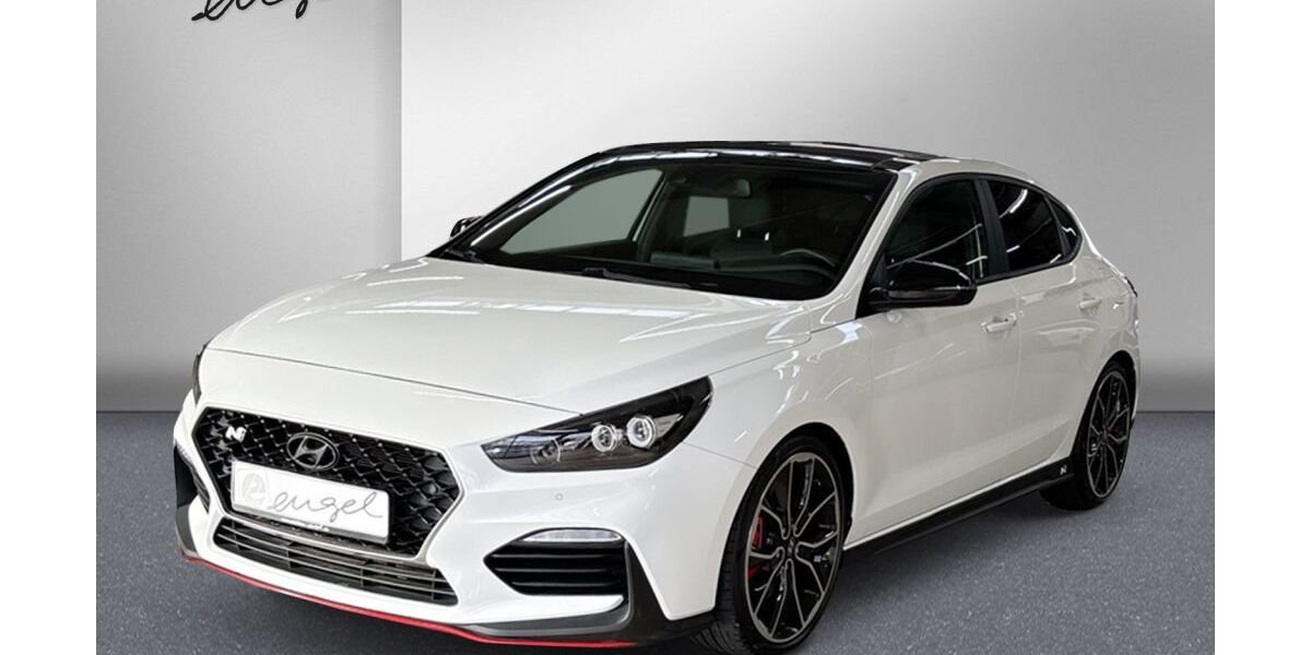 Hyundai i30 53.700 km 22.989 &euro; Wunsiedel 95632