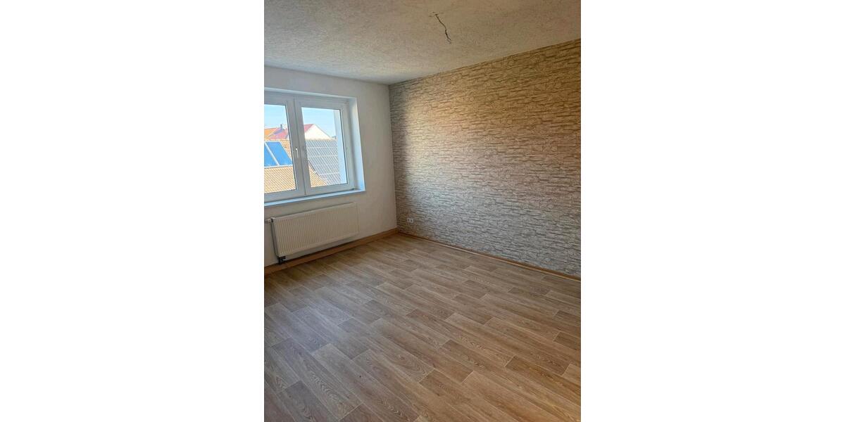 Etagenwohnung Burg - 1 Zimmer, 53 m&sup2;, 470&euro; | Angebot:26411642