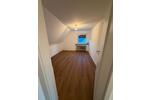 Dachgeschoßwohnung Köngen - 3 Zimmer, 65 m&sup2;, 1.100&euro; | Angebot:26647613
