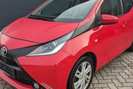 Toyota Aygo (X) 99.990 km 7.780 € Hoyerswerda 02977
