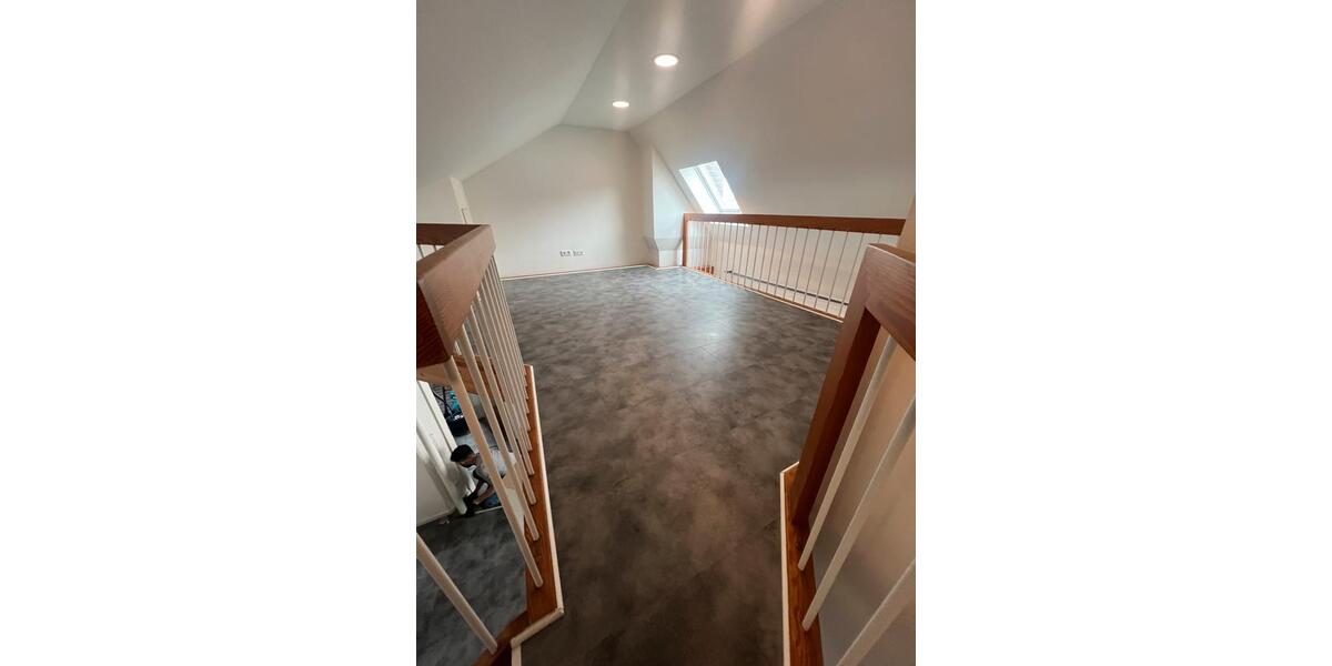Dachgeschoßwohnung Offenbach am Main Hafen - 2.5 Zimmer, 82 m&sup2;, 320.000&euro; | Angebot:26727373