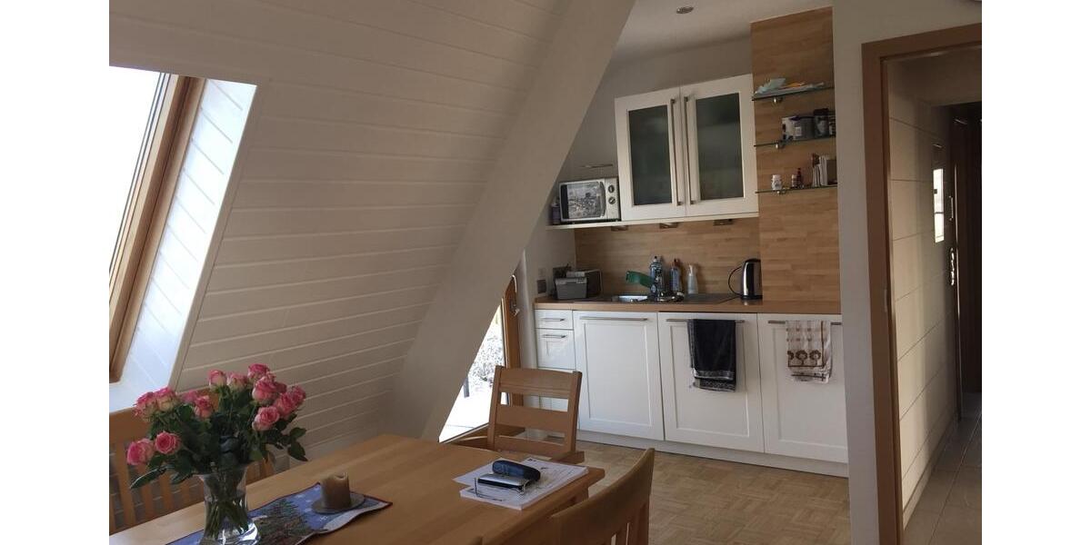 Dachgeschoßwohnung Petersberg - 4 Zimmer, 110 m&sup2;, 1.049&euro; | Angebot:26677541