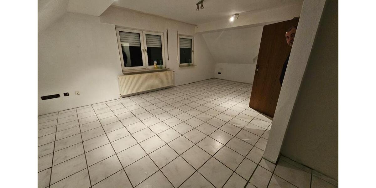 Dachgeschoßwohnung Sögel - 4 Zimmer, 100 m&sup2;, 800&euro; | Angebot:26419532