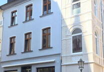 Mehrfamilienhaus mit Mischnutzung