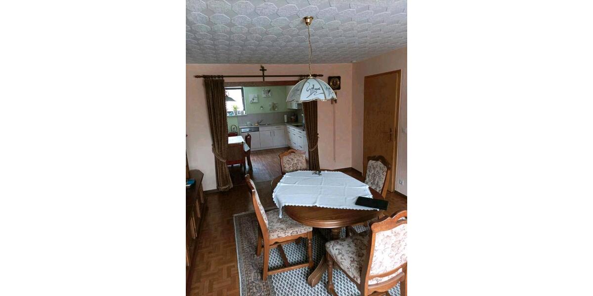 Einfamilienhaus Gusenburg - 7 Zimmer, 135 m&sup2;, 140.000&euro; | Angebot:17037576