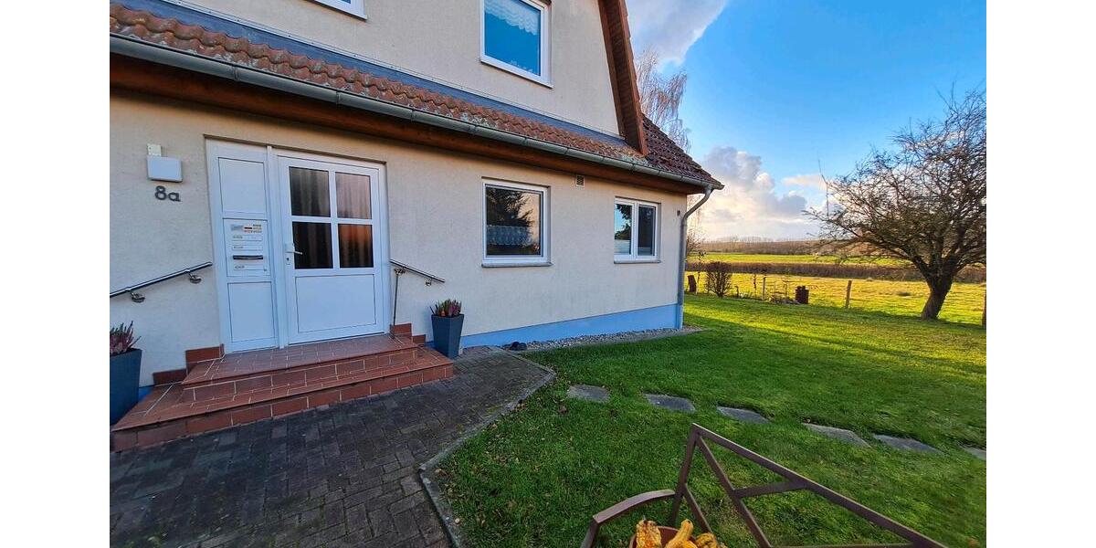 ruhige 2-Raum-Wohnung mit Garten in Stavenhagen OT Pribbenow 2 zimmer