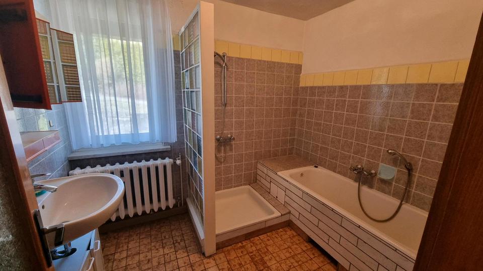Einfamilienhaus Saalfeld (Saale) - 4 Zimmer, 120 m&sup2;, 220.000&euro; | Angebot:26999146