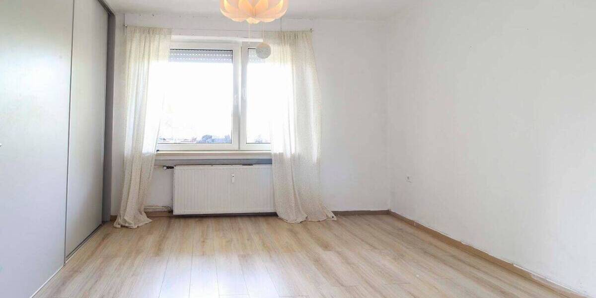 Etagenwohnung Detmold Innenstadt - 3 Zimmer, 69 m&sup2;, 125.000&euro; | Angebot:26799615