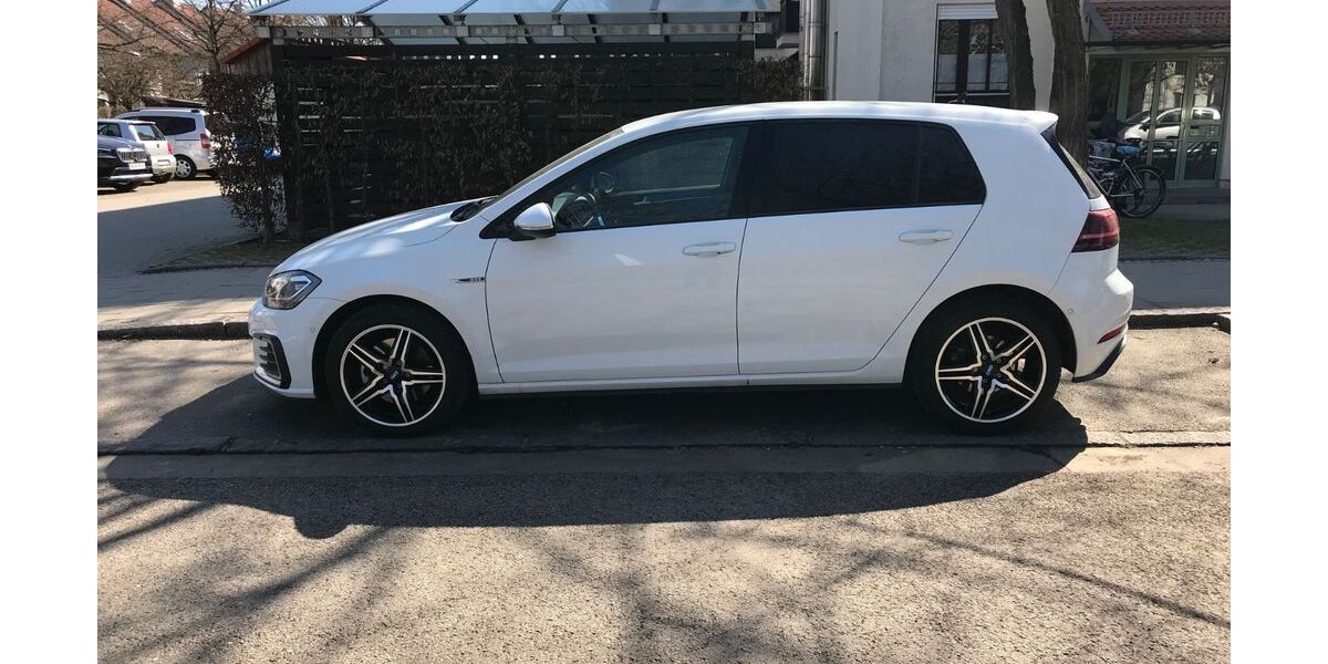 VW Golf 50.100 km 18.000 &euro; Unterschleissheim 85716