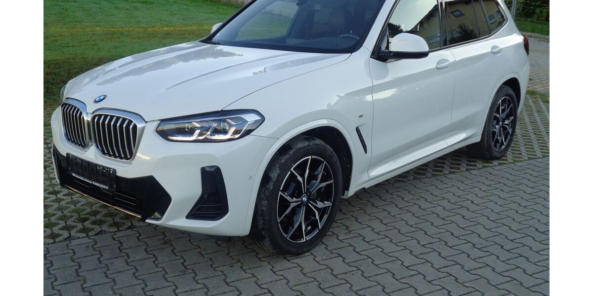BMW X3 32.000 km 44.900 &euro; Grafenau-Großarmschlag 94481
