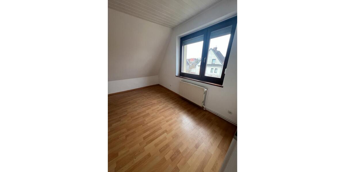 Reihenhaus Güstrow - 2.5 Zimmer, 78 m&sup2;, 900&euro; | Angebot:25950818