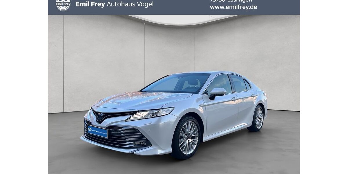 Toyota Camry 77.753 km 25.980 &euro; Esslingen 73730