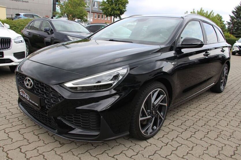i30